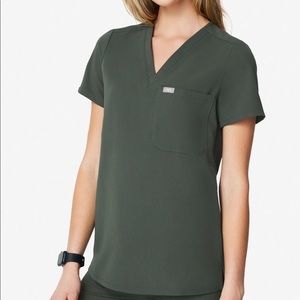 Figs Moss Catarina Scrub Top